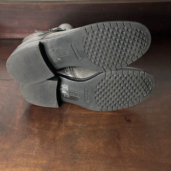 A2 by Aerosoles Women’s Leather Boots 7 Gray Block Heel Strap Buckle Booties - Picture 5 of 8